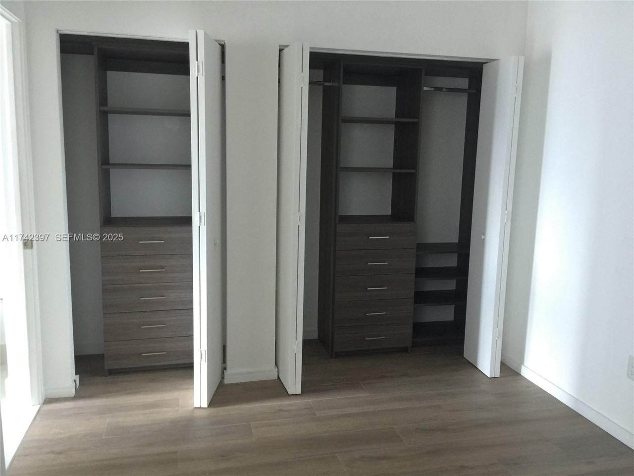 1100 South Miami Avenue #1902 - Photo 3 of 3