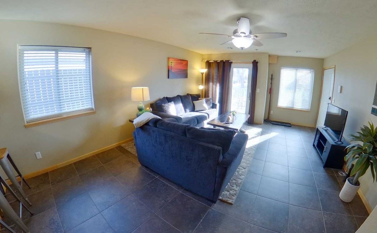 916 Bluemont Ave - Photo 6 of 7