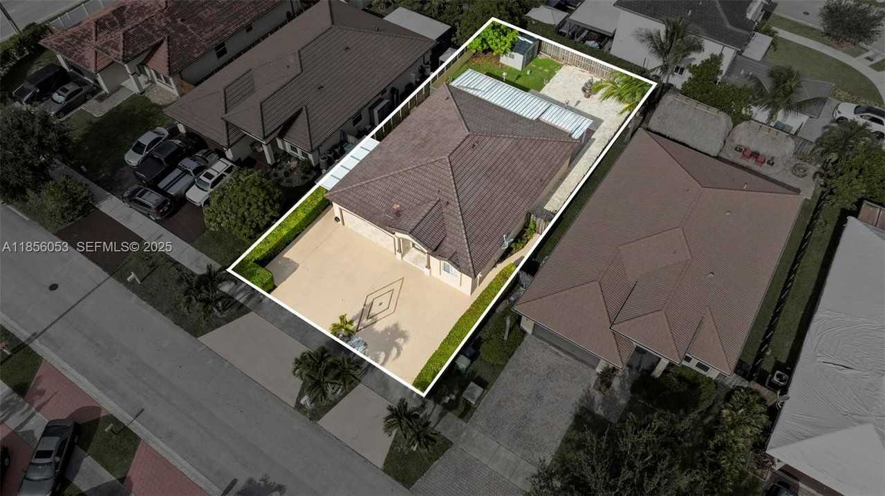 9590 Northwest 24th Place #9590 - Photo 7 of 7