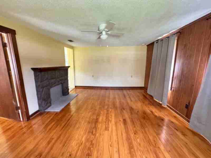 1439 Balmy Beach Dr - Photo 7 of 16