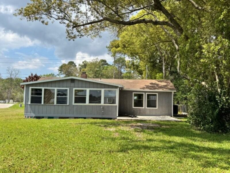 1439 Balmy Beach Dr - Photo 3 of 16