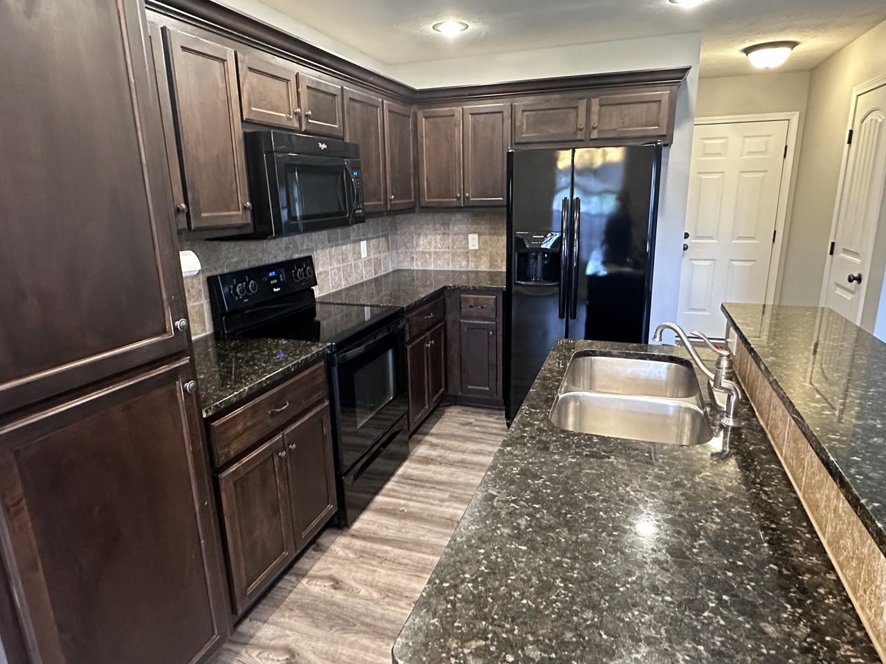 2005 S Ozark Ave #NA - Photo 7 of 28