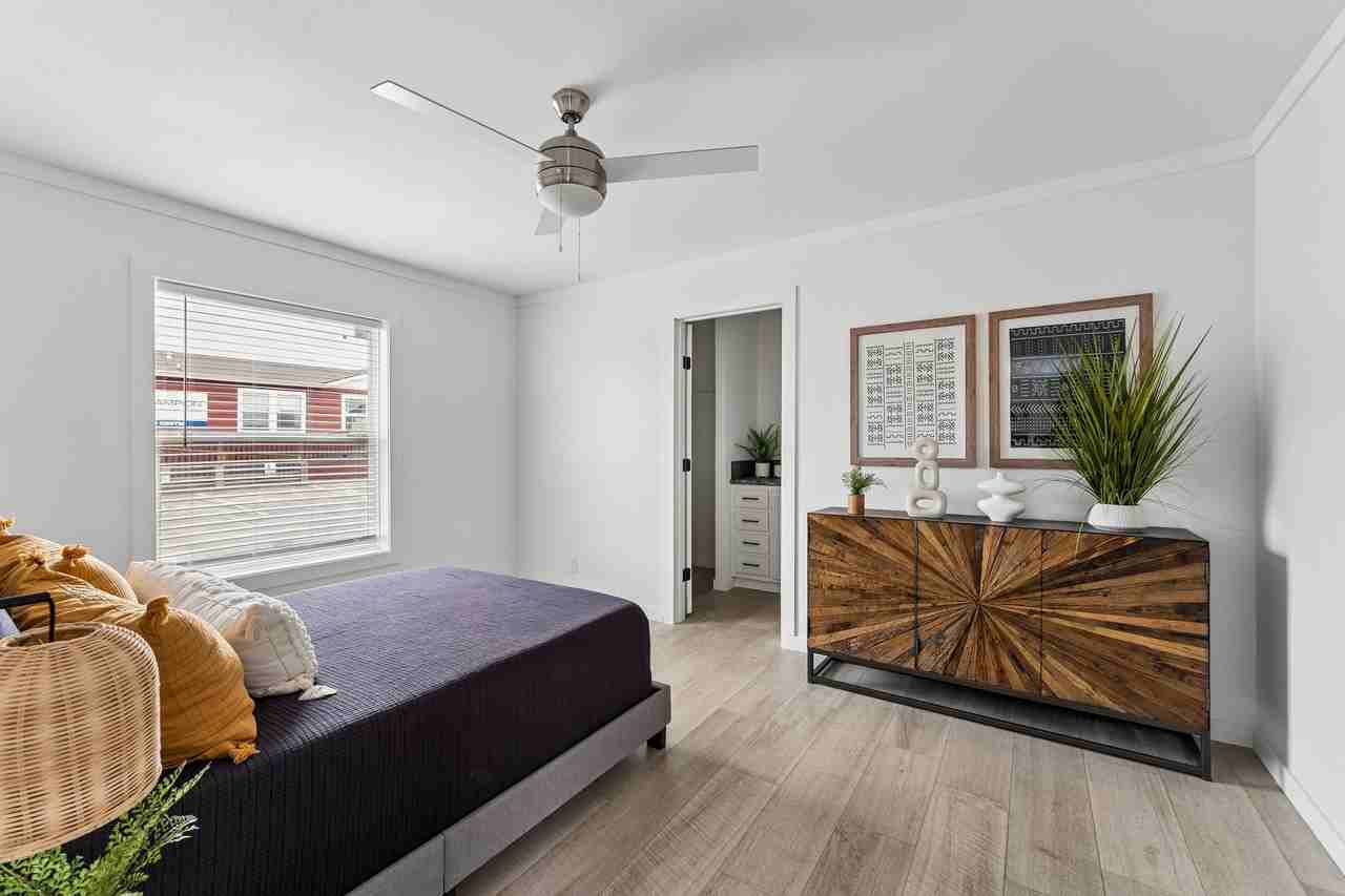 810 Nw Cedar Ave #11 - Photo 6 of 14