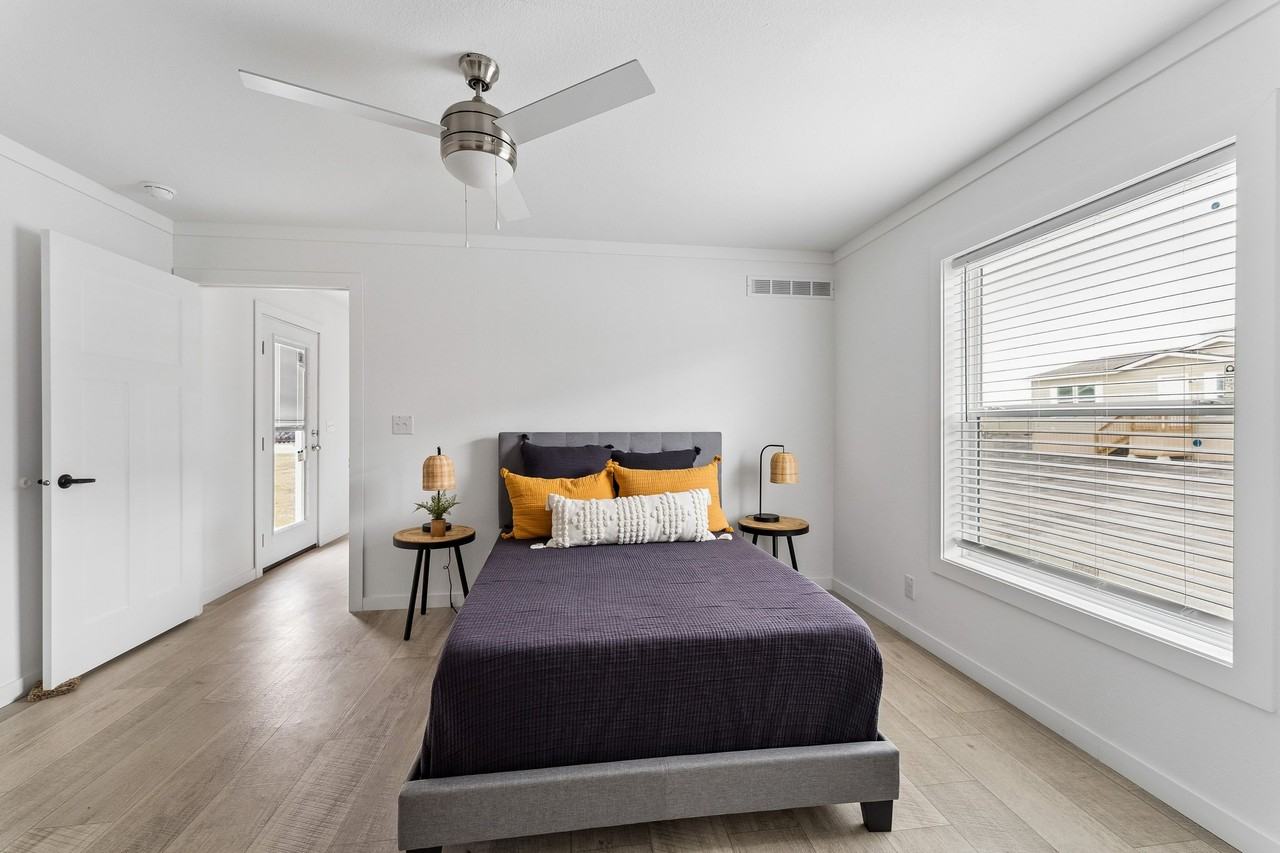 810 Nw Cedar Ave #11 - Photo 7 of 14