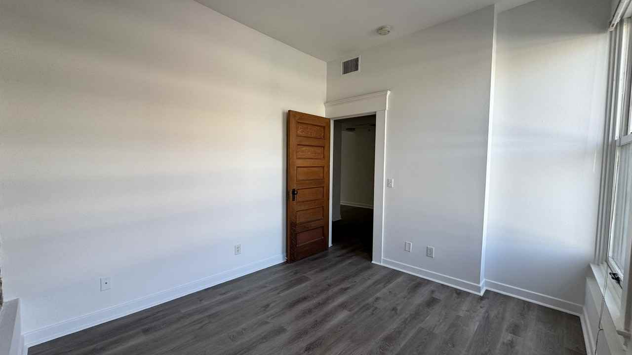 14 North Fair Oaks Avenue #300 - Photo 6 of 14