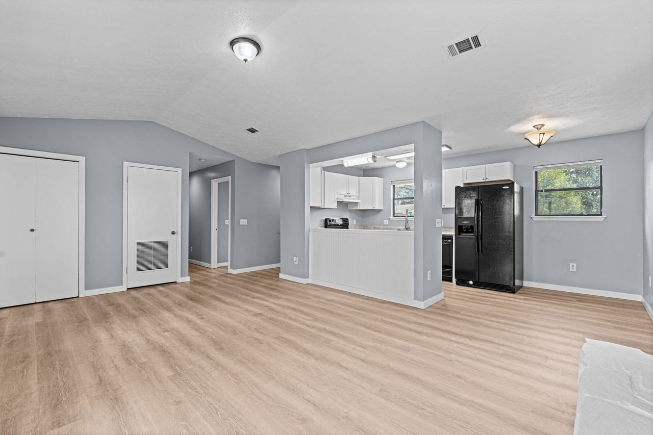 6420 Sunset Dr #B - Photo 7 of 20