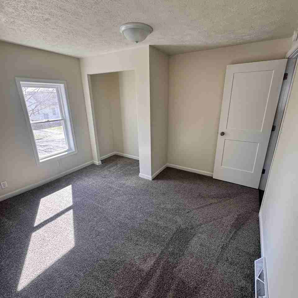 508 Morrison Ave #2 - Photo 5 of 9