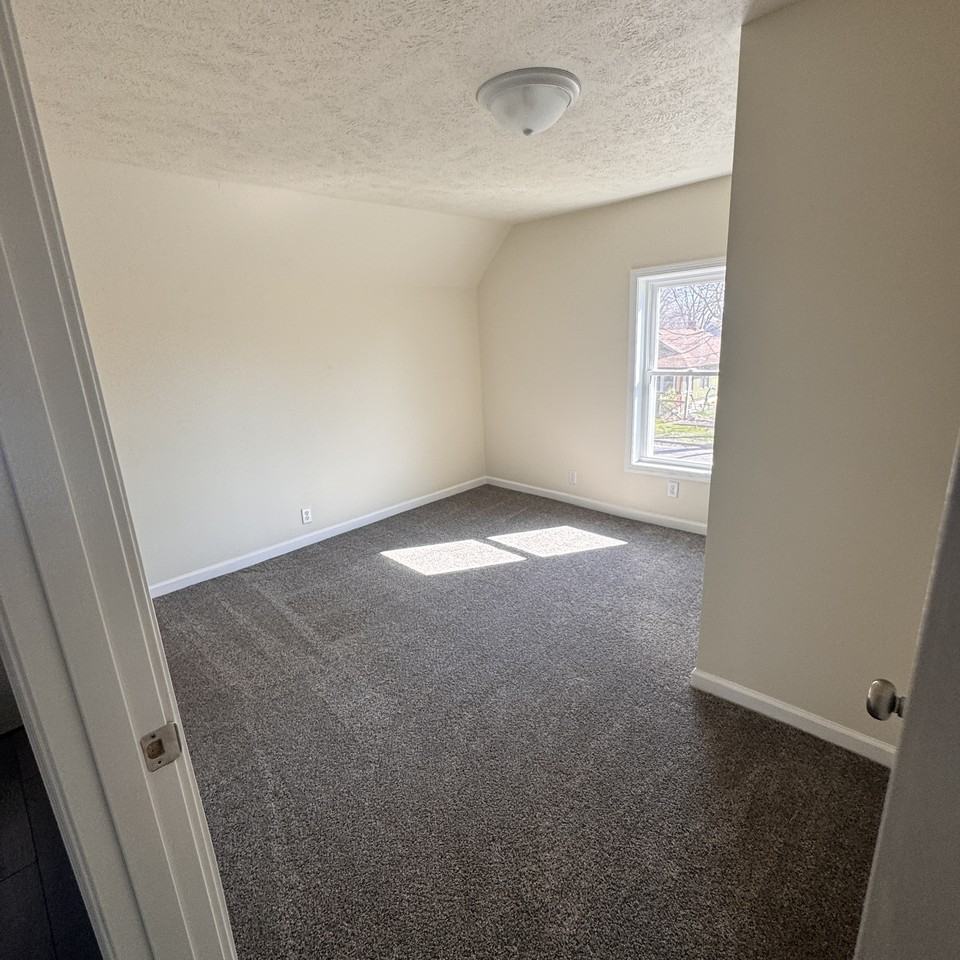 508 Morrison Ave #2 - Photo 6 of 9