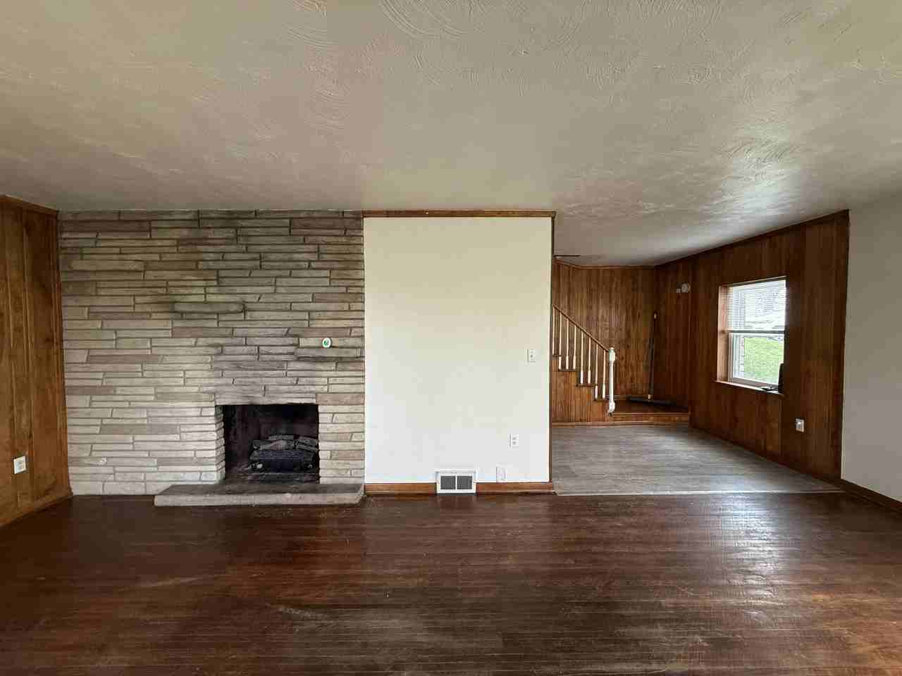 266 Sutherland Drive #NA - Photo 3 of 12