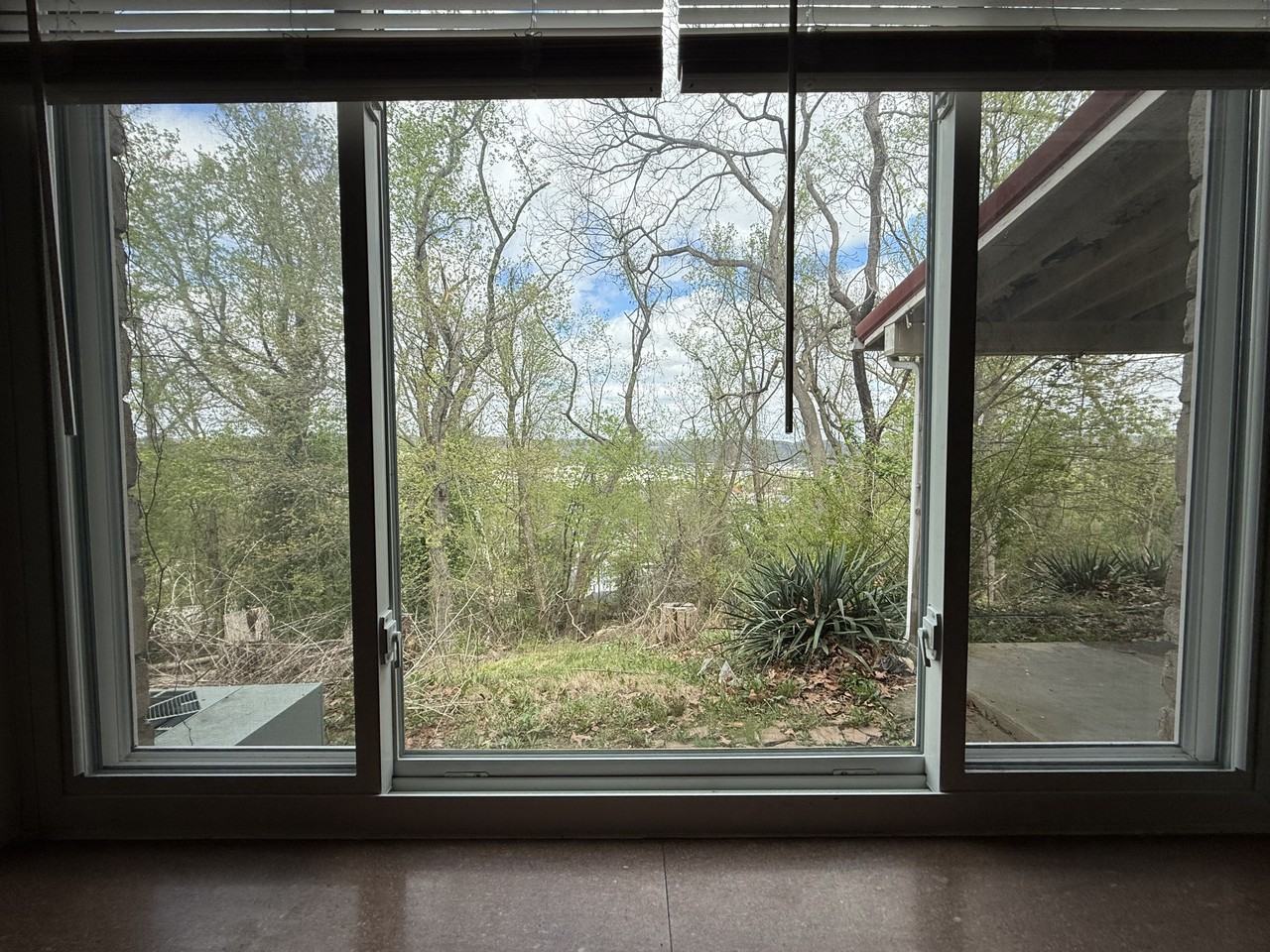 266 Sutherland Drive #NA - Photo 5 of 12