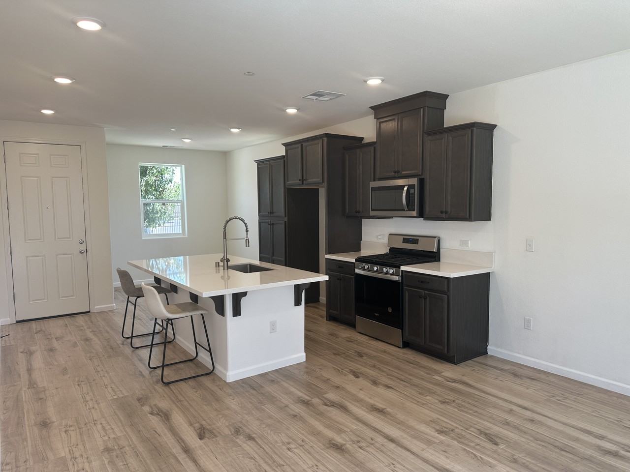 2231 South Crumal Street #NA - Photo 3 of 18