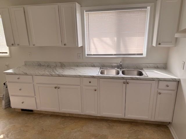 2256 N Pasadena St #NA - Photo 5 of 15