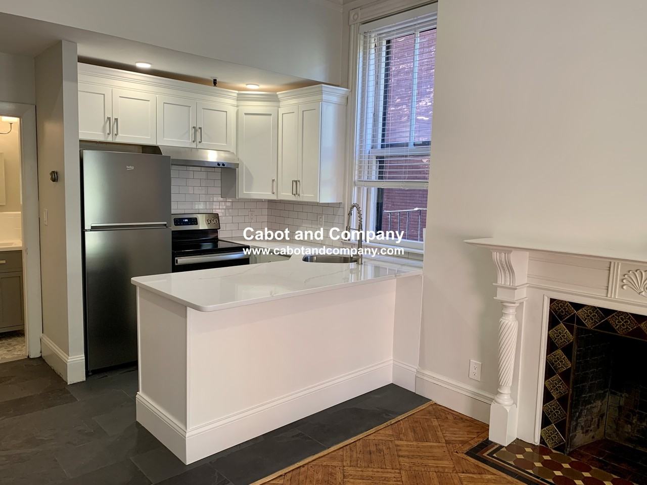 428 Marlborough St #4A - Photo 6 of 10