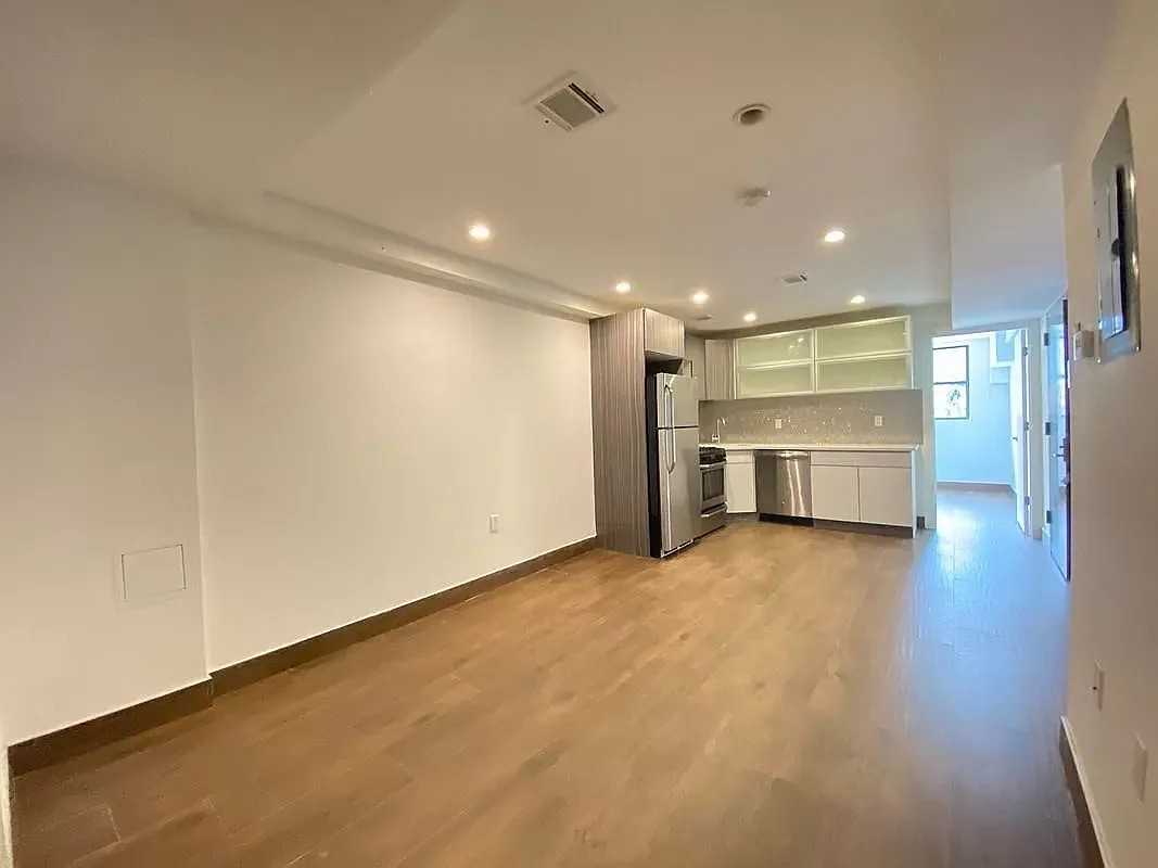 105 Harman St #1 - Photo 5 of 7