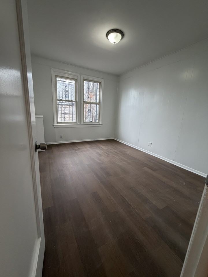 12 Patten Pl #1 - Photo 4 of 9