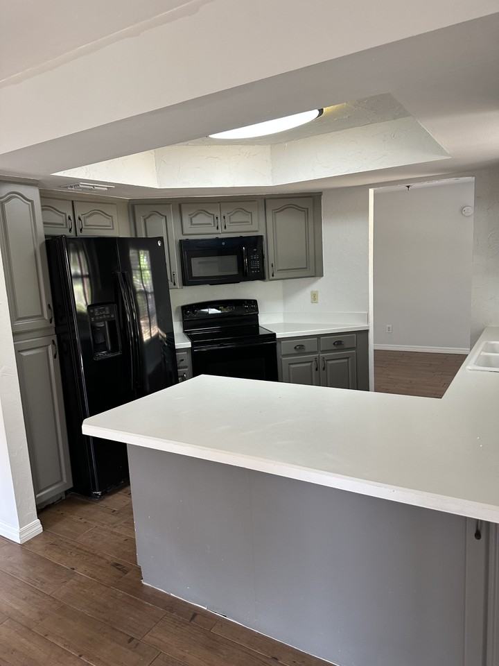 3680 Fairway Forest Cir #NA - Photo 4 of 18