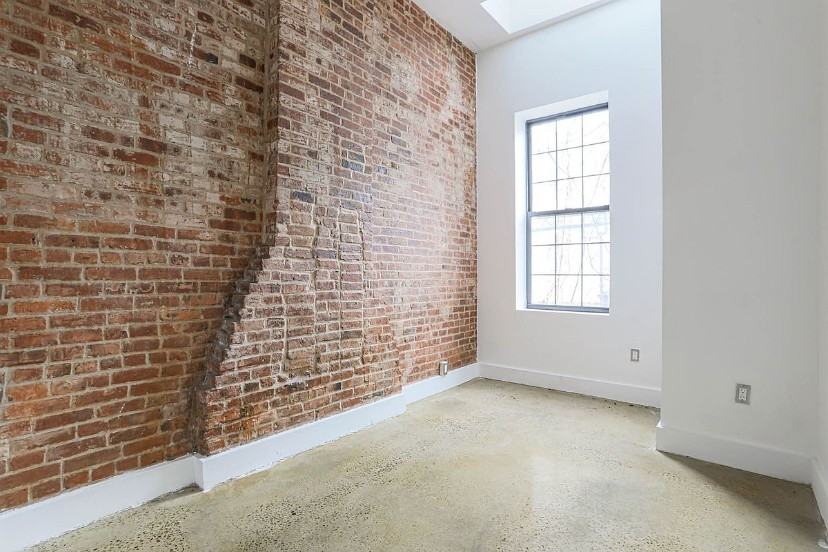 753 Lexington Ave #1 - Photo 7 of 8