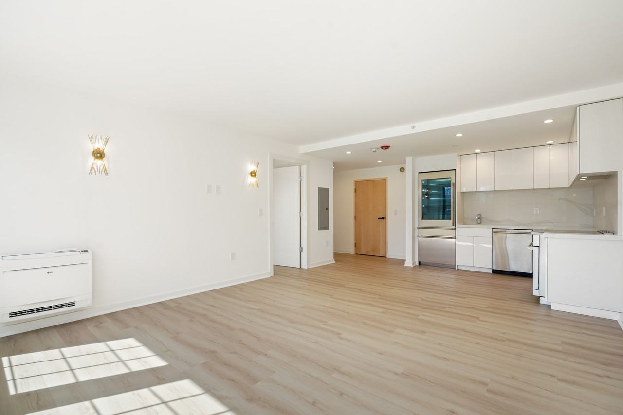 1188 King Street #102 - Photo 5 of 7