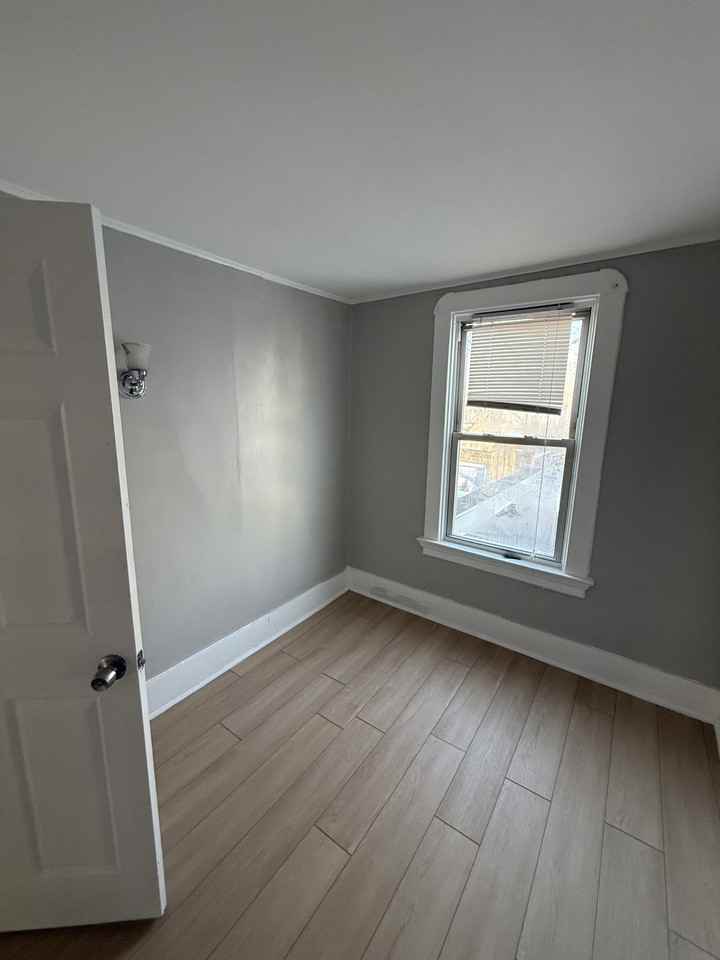 32 Elm Street #NA - Photo 3 of 8