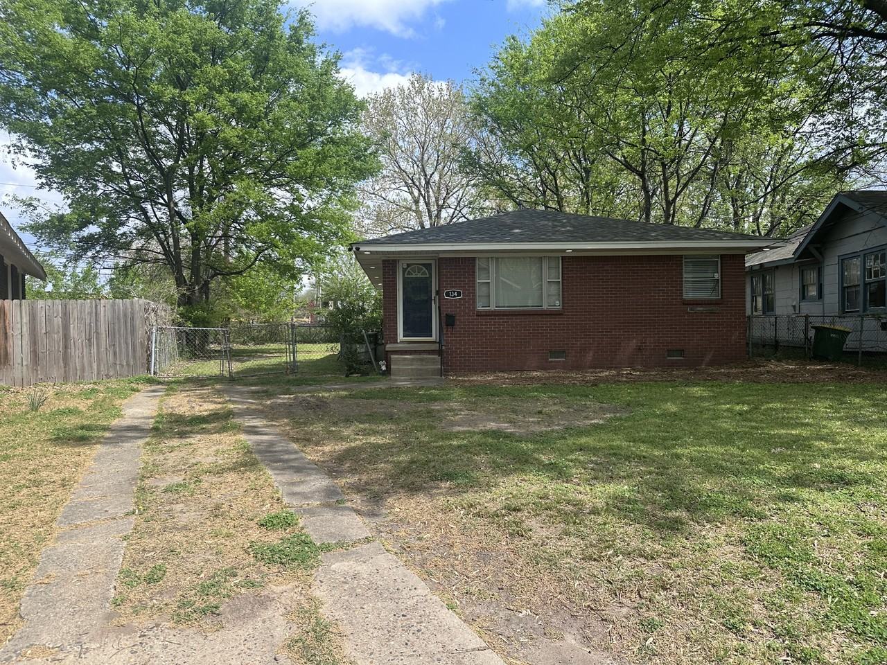 134 Melrose Cir #NA - Photo 2 of 12