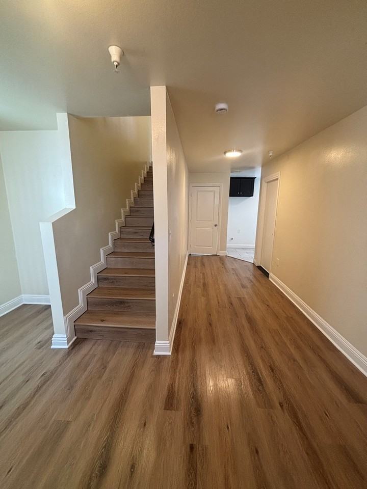 846 West 78th Street - Photo 3 of 15