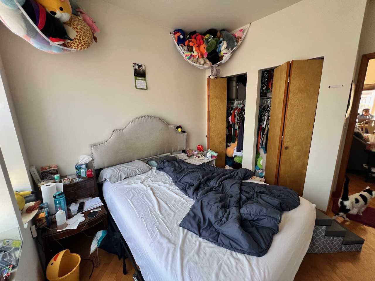 7054 North Paulina Street #3 - Photo 7 of 10