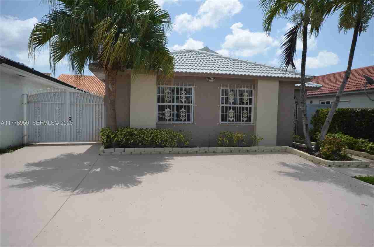 7333 West 29th Lane - Photo 2 of 5