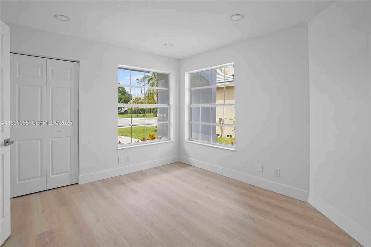 9354 Arborwood Circle #9354 - Photo 3 of 18