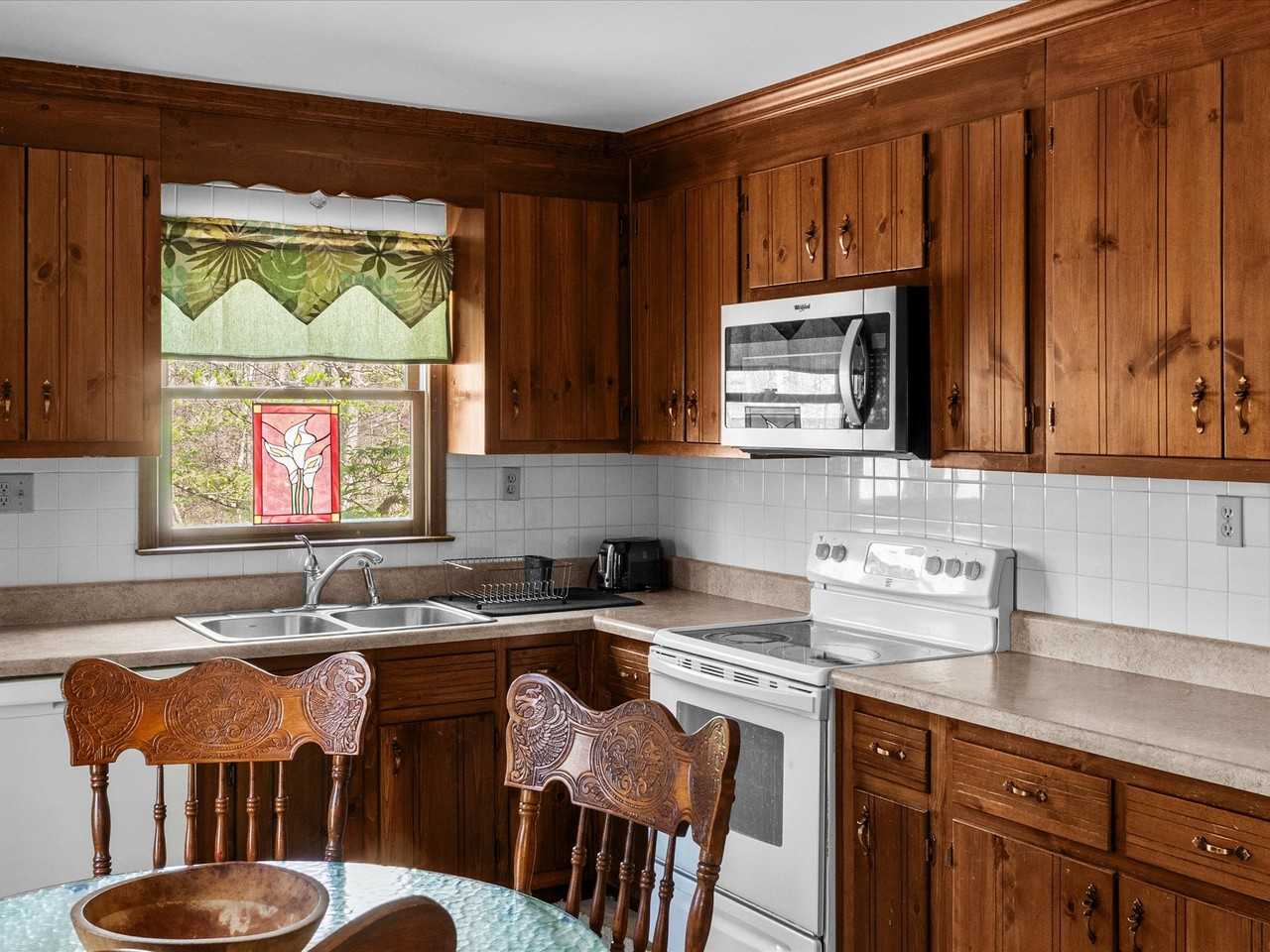 2217 Mountain View Road - Photo 7 of 22