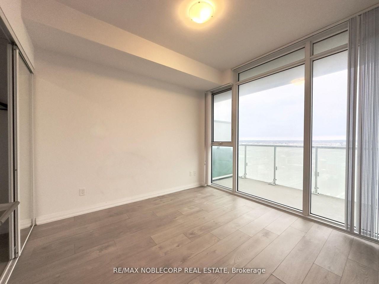 7895 Jane Street - Photo 9