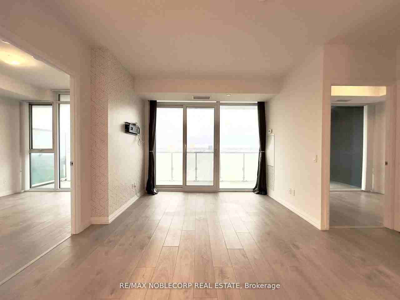 7895 Jane Street - Photo 7 of 11