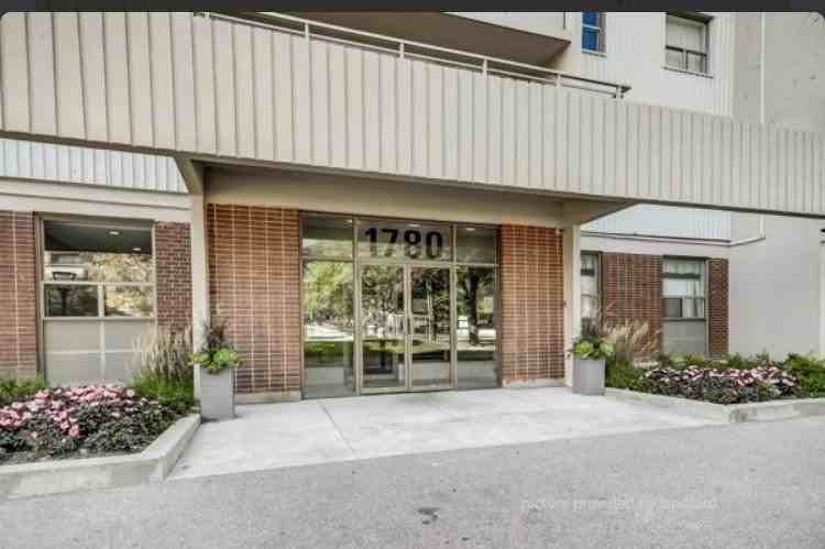 1780 Victoria Park Ave - Photo 2 of 14