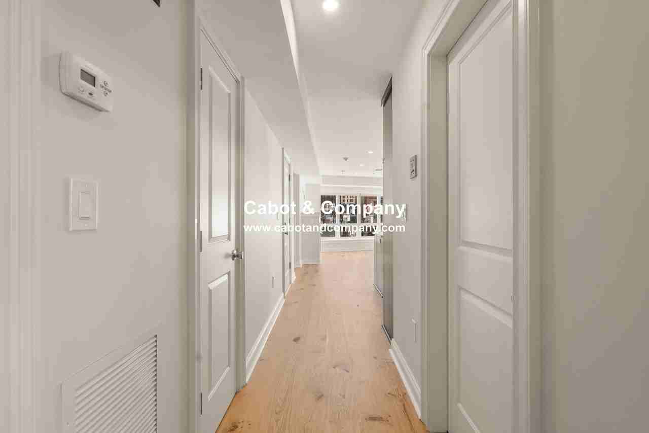 9 N Margin St #5 - Photo 5 of 12