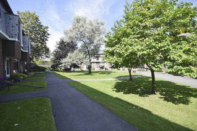 749 Springland Dr - Photo 7 of 9