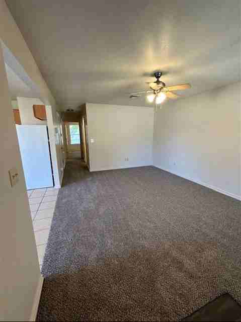 1202 Sw 25th St #B - Photo 3 of 21