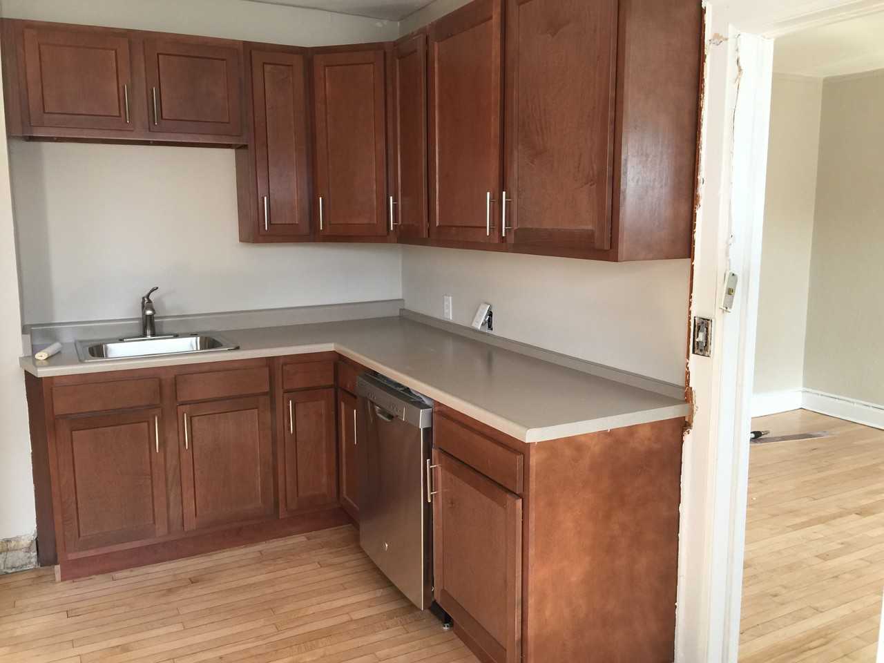 404 S Park St #2 - Photo 2 of 25