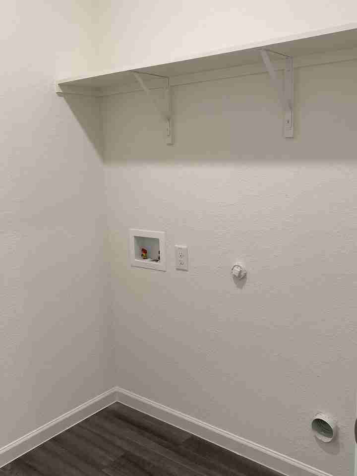 787 Wellington Dr #NA - Photo 7 of 14