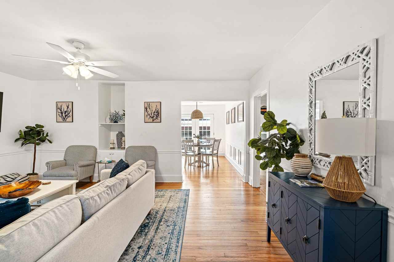 1713 W Paris Ave #1 - Photo 3 of 18