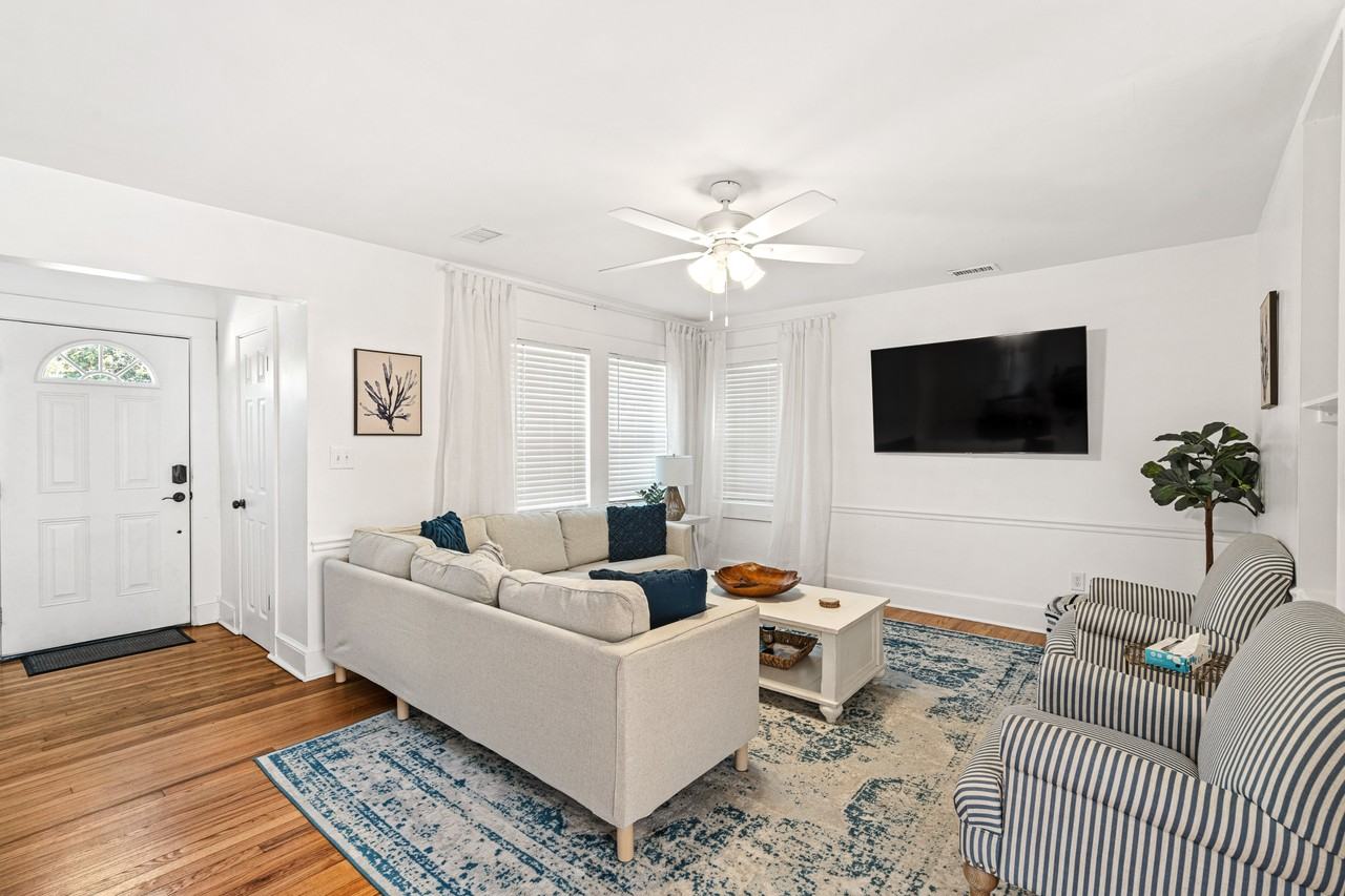 1713 W Paris Ave #1 - Photo 5 of 18