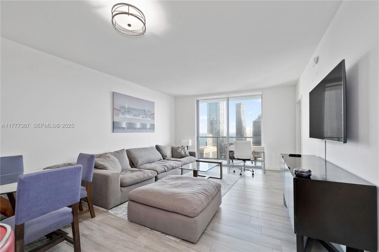 1100 South Miami Avenue #3102 - Photo 4 of 9