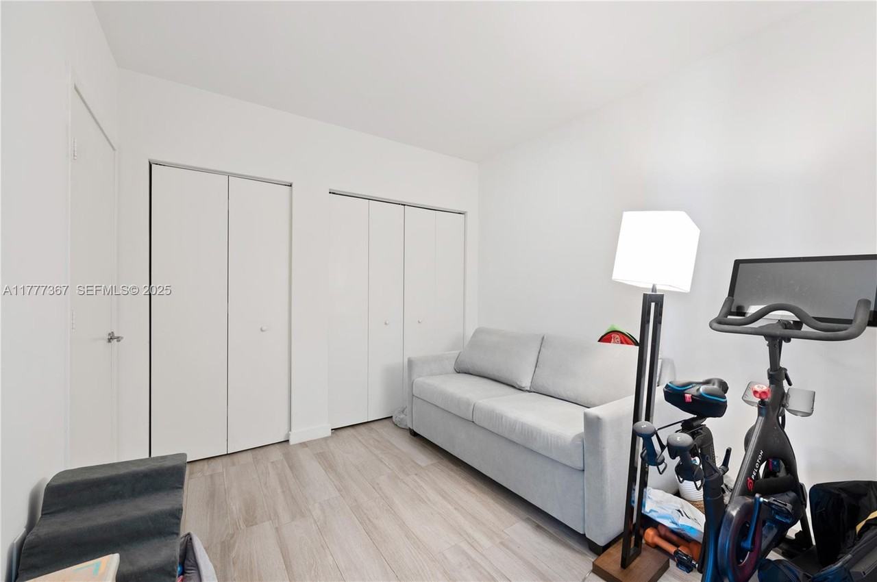 1100 South Miami Avenue #3102 - Photo 6 of 9