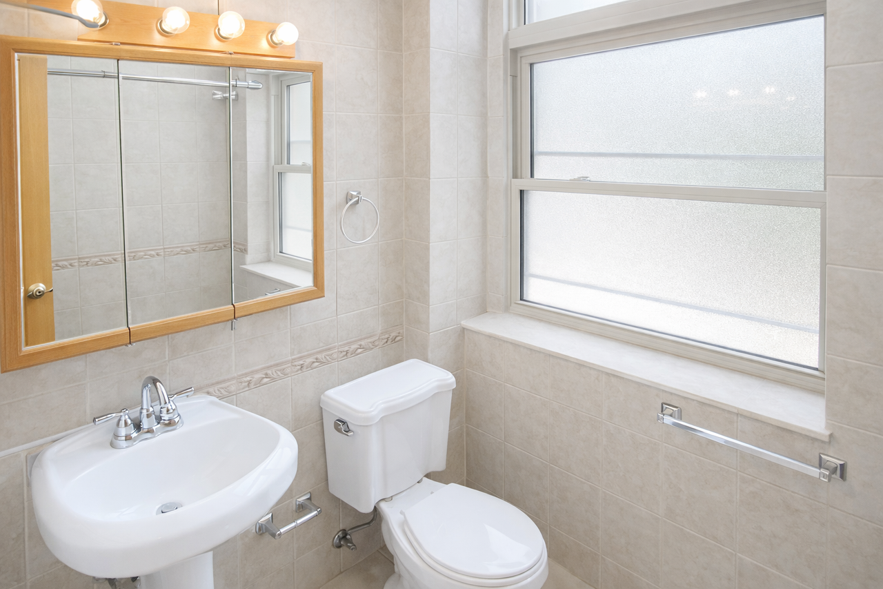 2375 W Montana St #2B - Photo 5 of 7