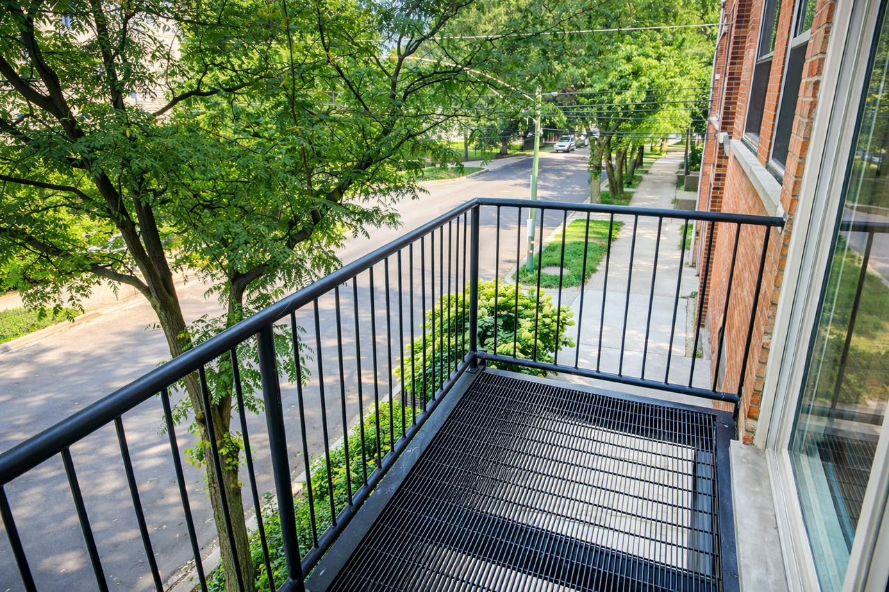 2375 W Montana St #2B - Photo 7 of 7