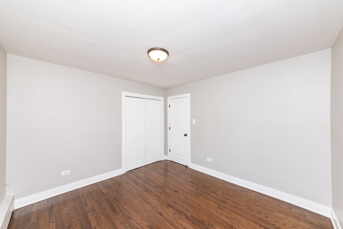 3058 N Kostner Ave #1E - Photo 7 of 17