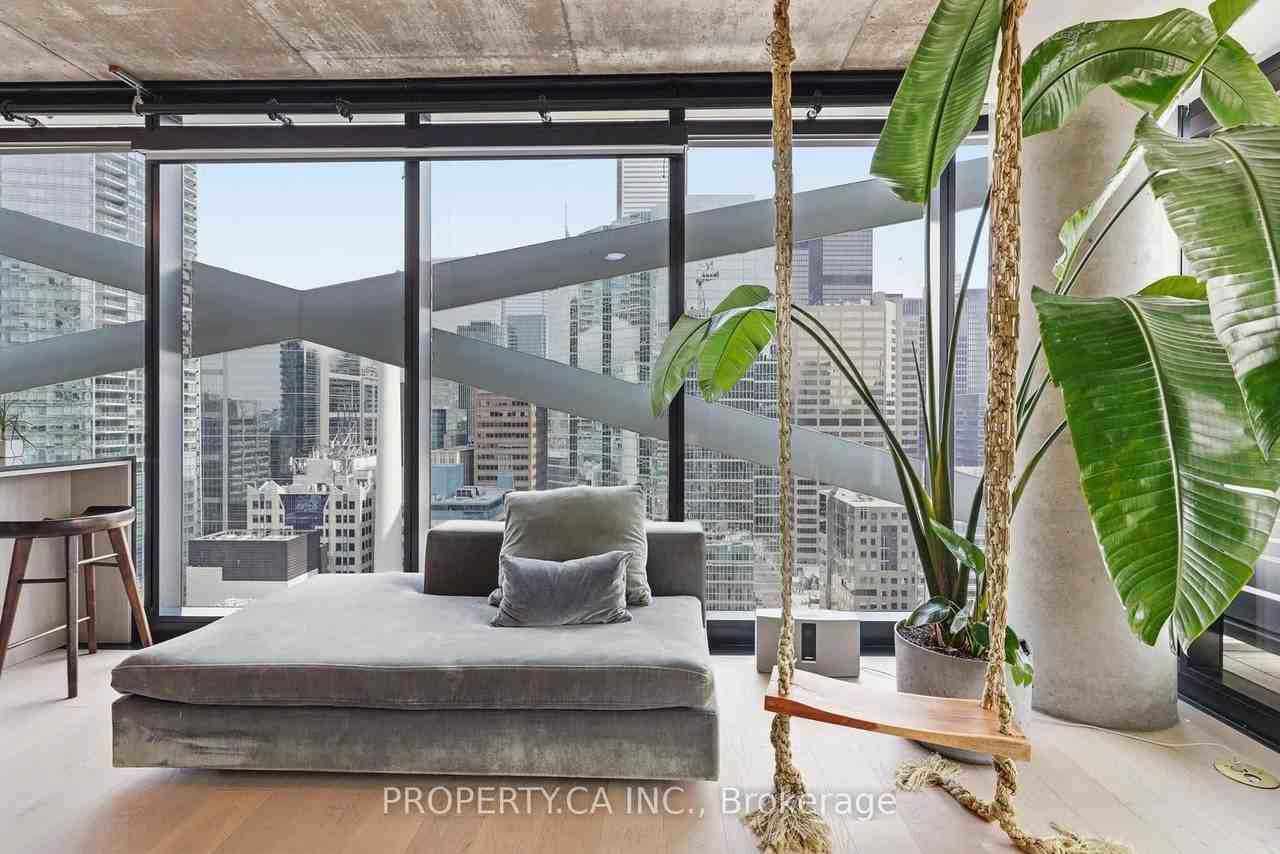 224 King Street West - Photo 6 of 22