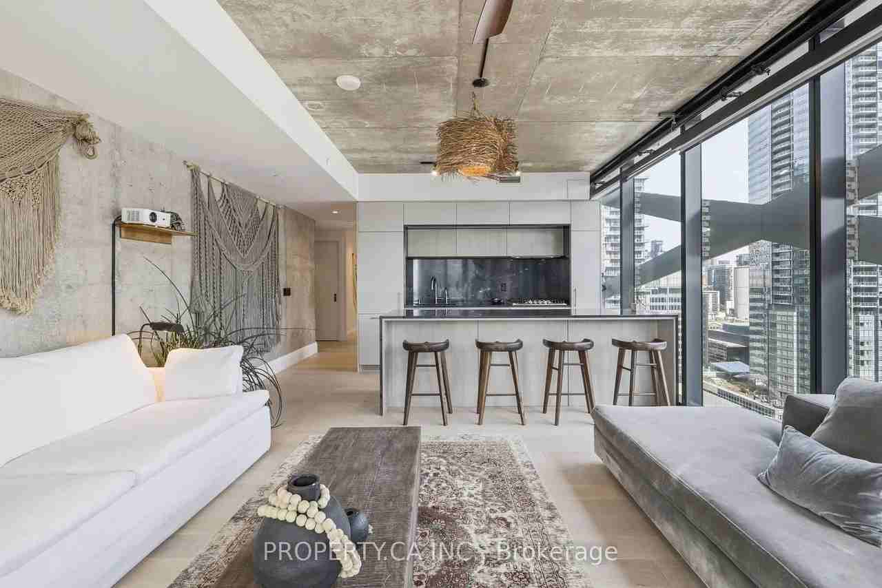 224 King Street West - Photo 7 of 22