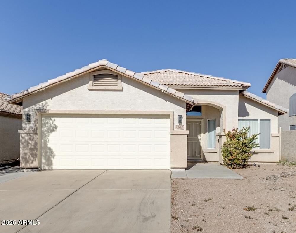 8642 W Laurel Ln
