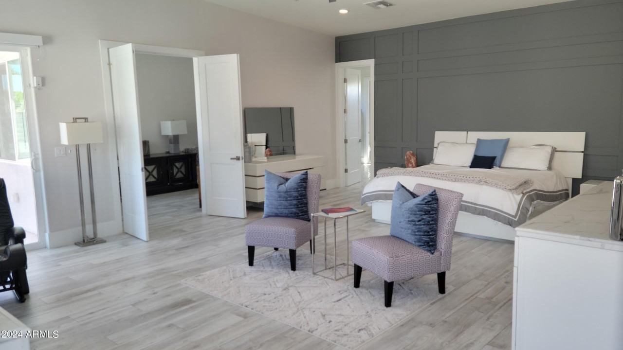 13613 N 76th St - Photo 6 of 49