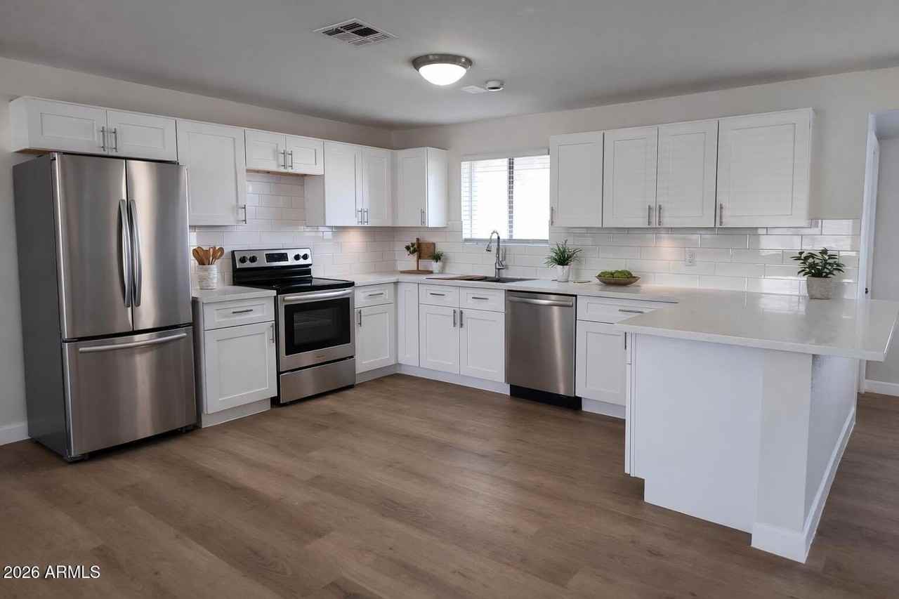 2316 E Karen Dr - Photo 7 of 23