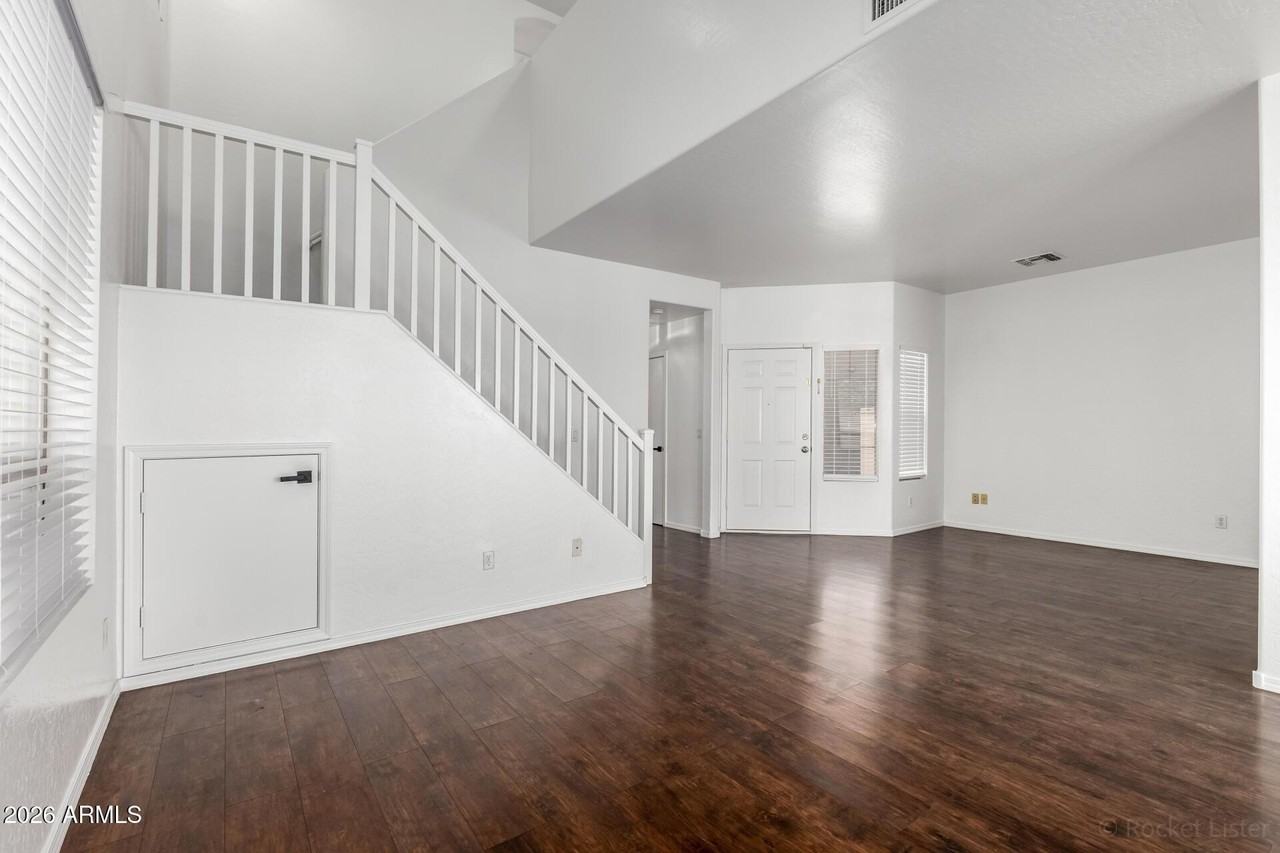 1501 S 113th Dr - Photo 5 of 29